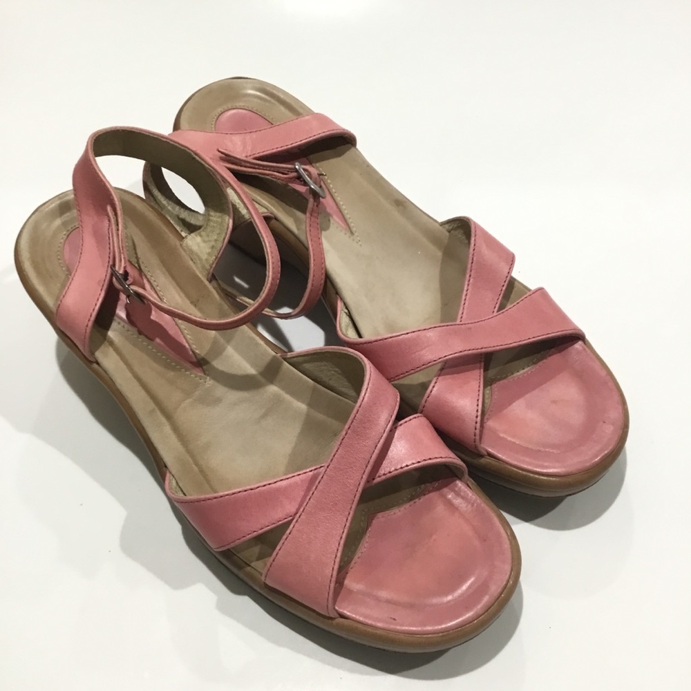 Dansko pink leather wedge sandals 10.5-11 euro 41